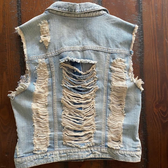 RWH factory distressed jean jacket vest size L - Picture 10 of 10